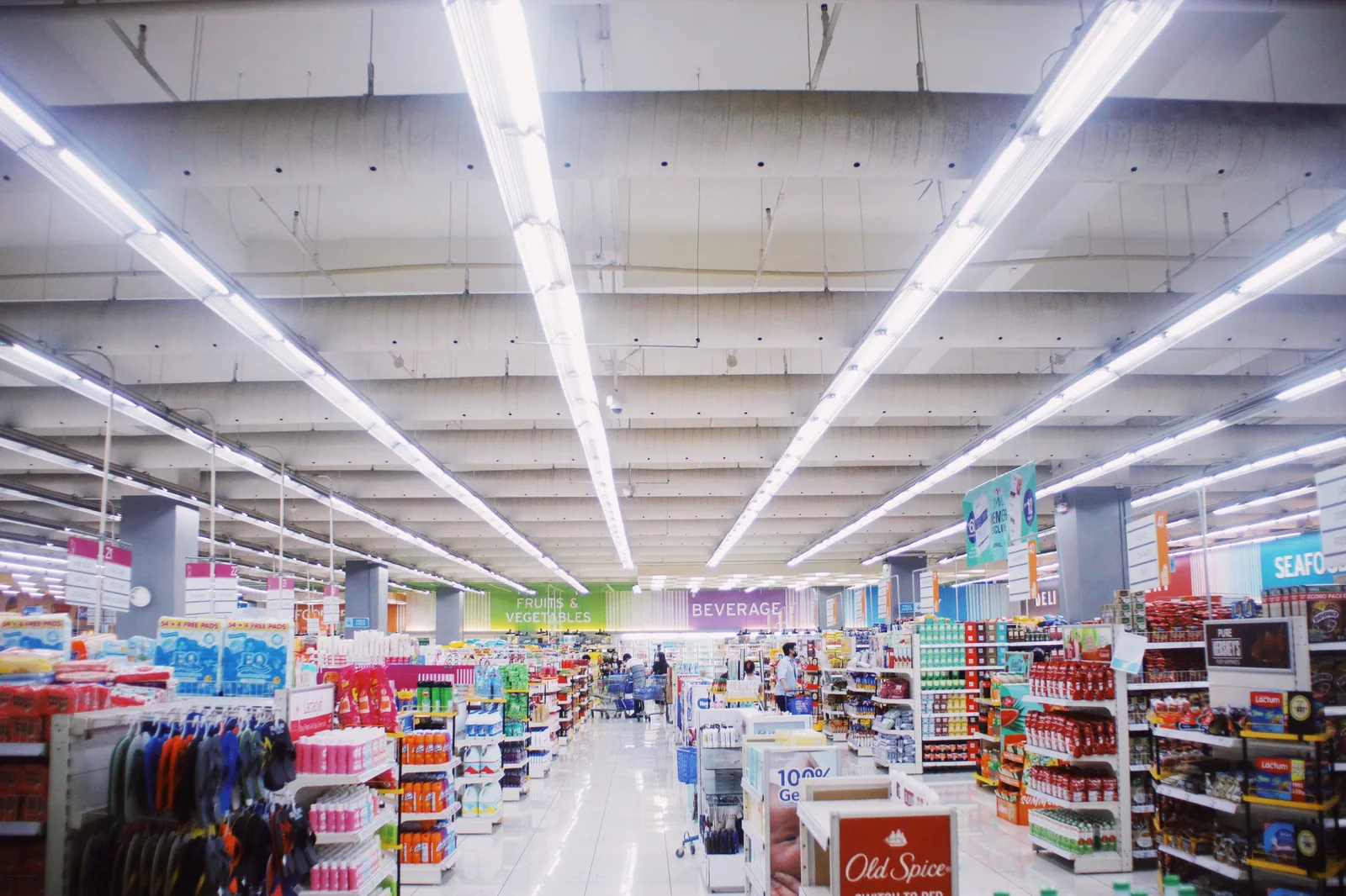 Quầy kệ sản phẩm minimart