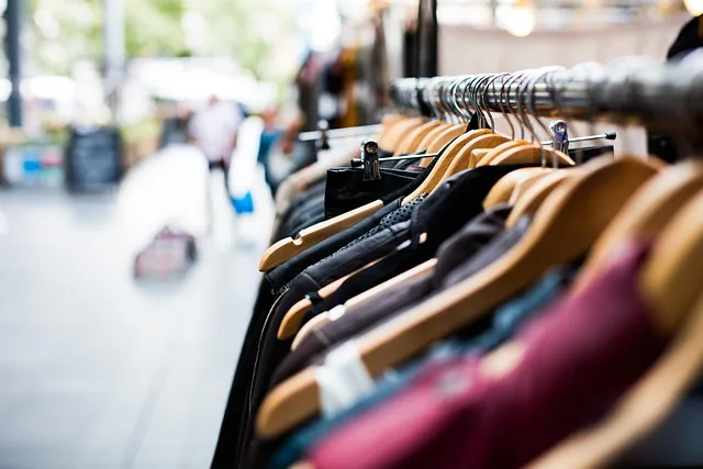 Clothing hangers display retail store arrangement