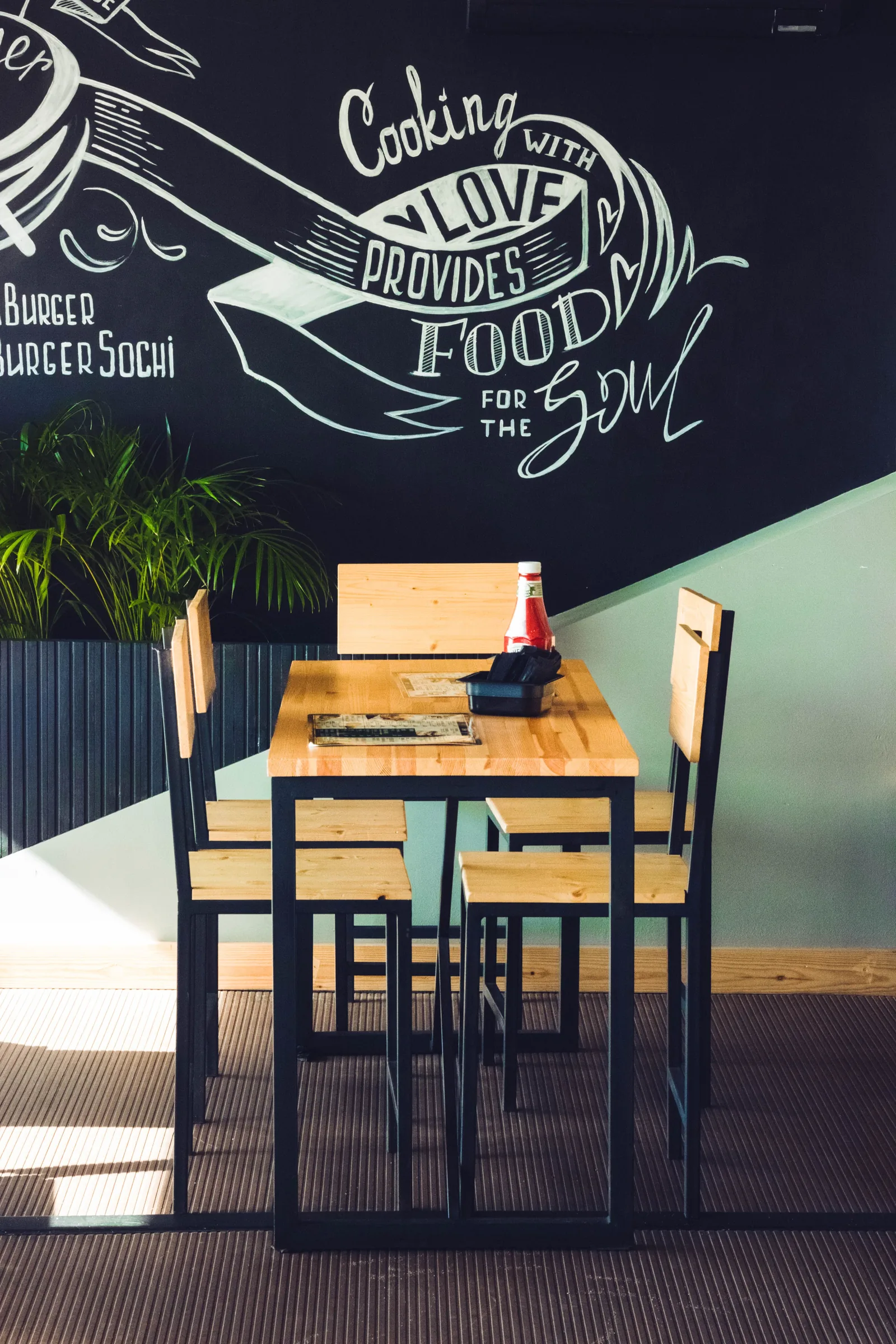Bàn ghế nội thất cafe