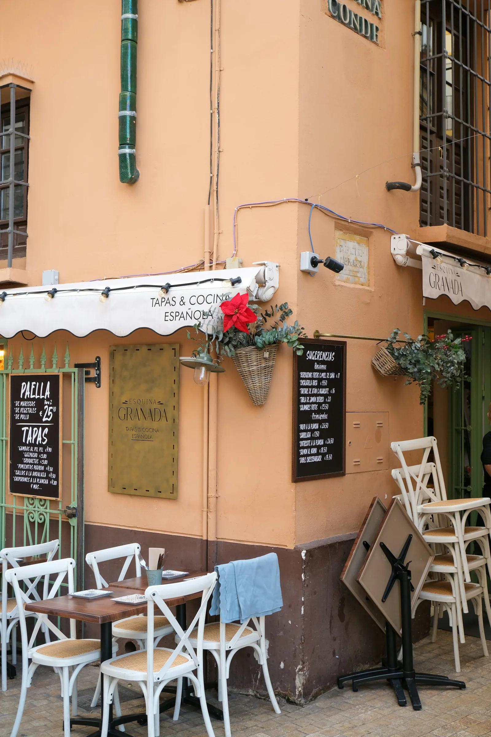Outdoor seating cafe
